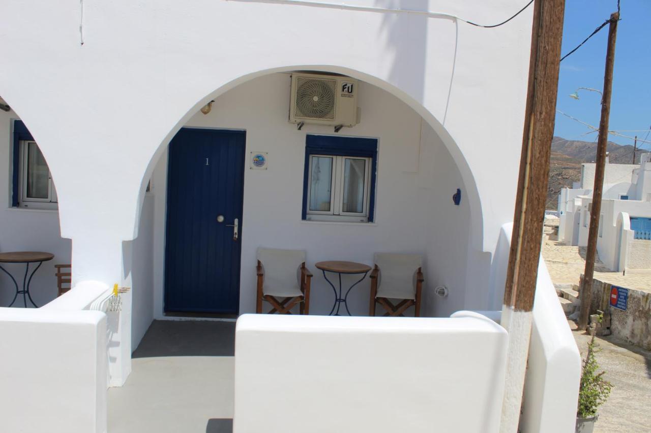 Meltemi Rooms And Studios Анафи Экстерьер фото